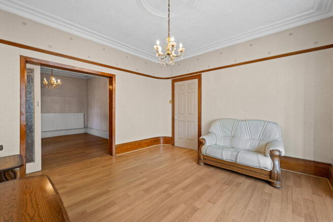 5 bed Semi-Detached for sale Image 4