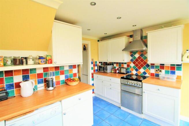 Kitchen.JPG