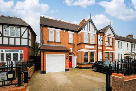 The Ridgeway, North Chingford