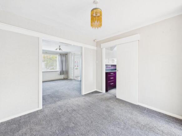 3 bed Semi-Detached for sale Image 10