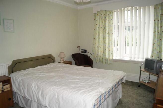 BEDROOM 2 (FRONT)