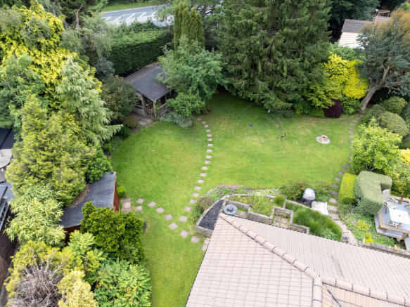 5 WILLOW CLOSE-61