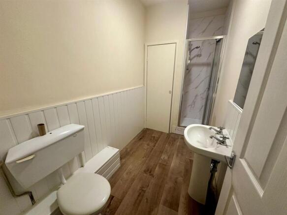 Shower Room.jpg