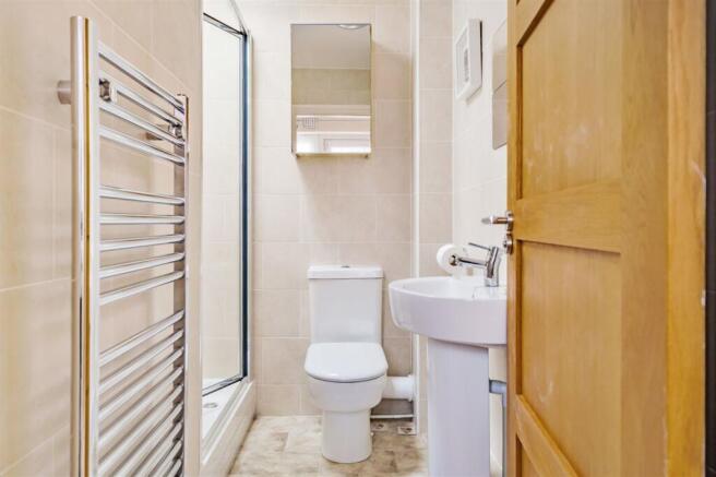 Annexe Shower Room