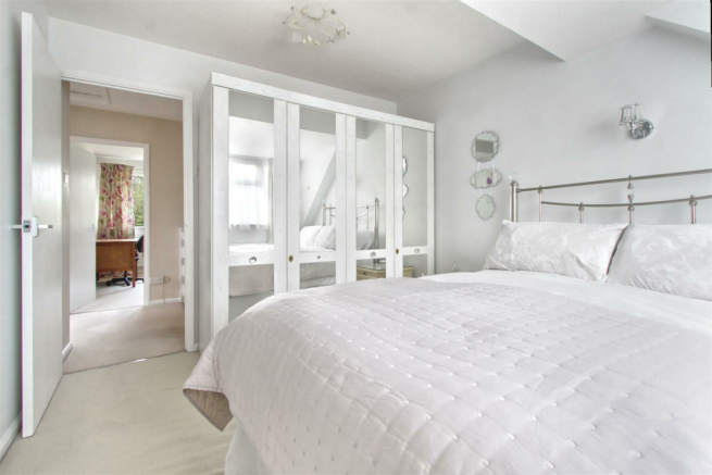 bed 1 (b).png