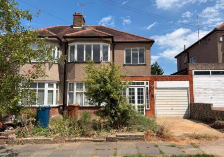 11 The Ridgeway, North Harrow, Harrow, Middlesex, HA2 7QL