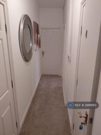 1 bed Flat Share to rent Image 6