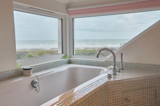En-Suite Bathroom & View