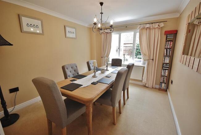 DINING ROOM: