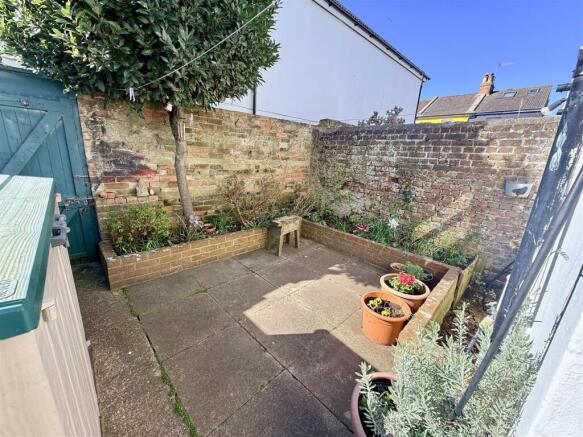 For Sale by Aspire Residential | London Street