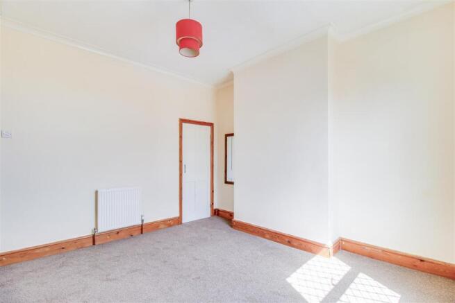 3 bed Terraced for sale Image 7
