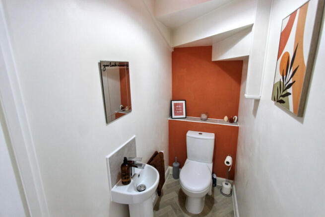 3 bed Semi-Detached for sale Image 11