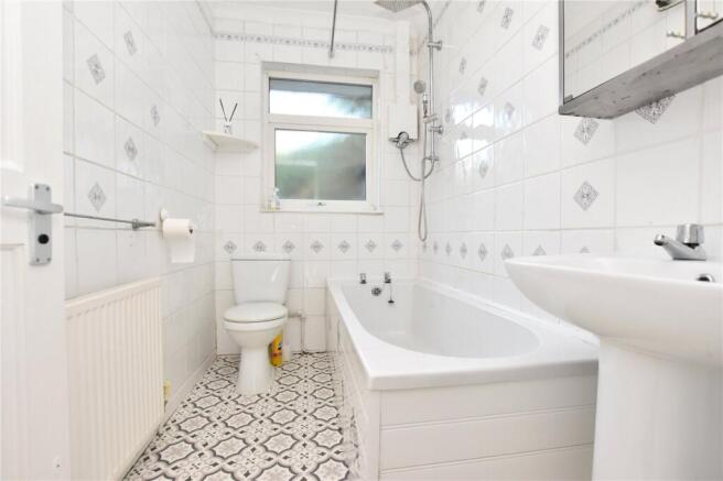 2 bed Bungalow for sale Image 11