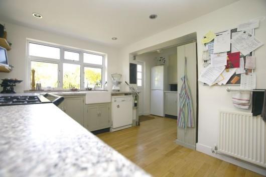 Kitchen V1
