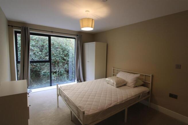 bedroom.JPG