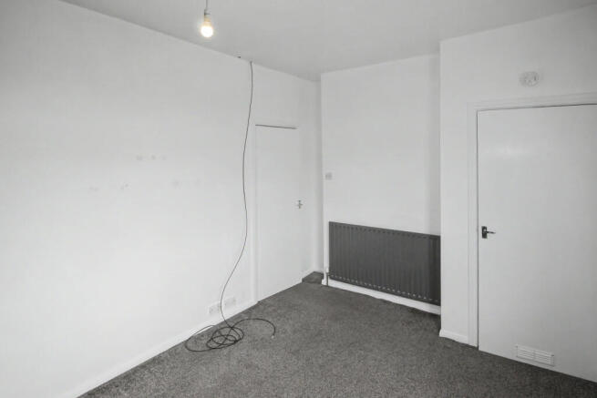 3 bed Terraced for sale Image 11