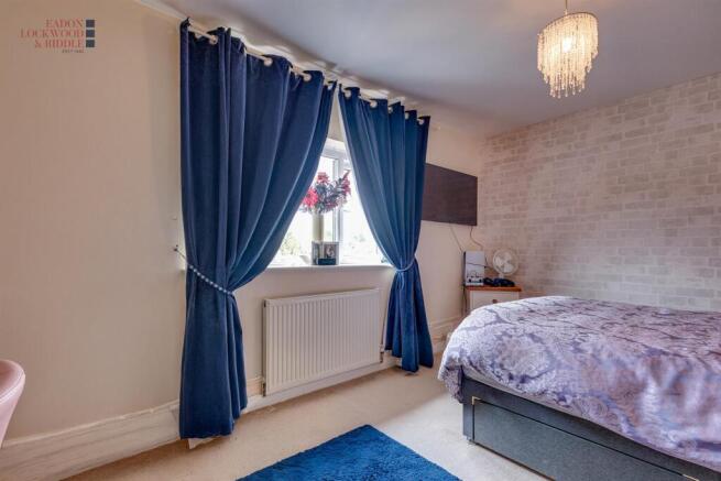 2 bed Terraced for sale Image 11