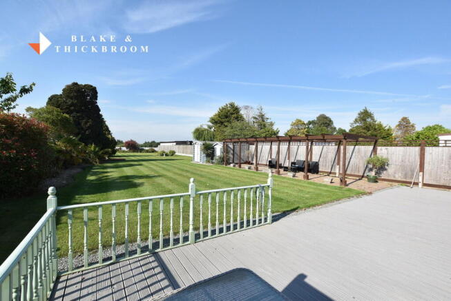 Point Clear Road, St Osyth CO16 8JA photo 4