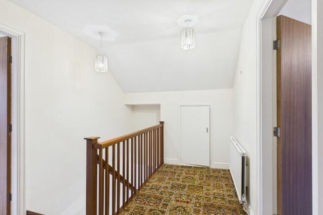 4 bed Detached for sale Image 11