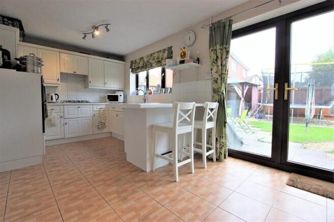 Kitchen/Breakfast Room