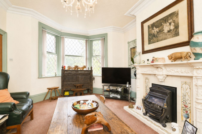 4 bed Detached for sale Image 4