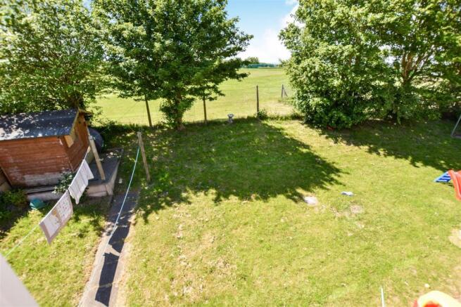COMMUNAL REAR GARDEN
