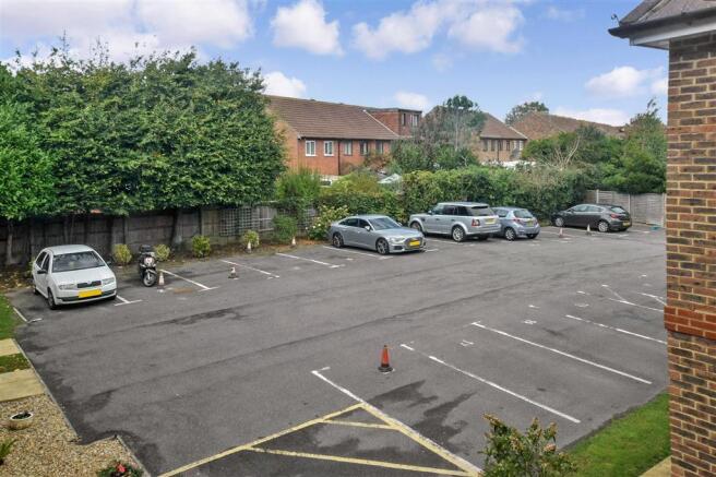 Driveway/Parking