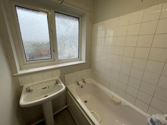 3 bed Maisonette to rent Image 8