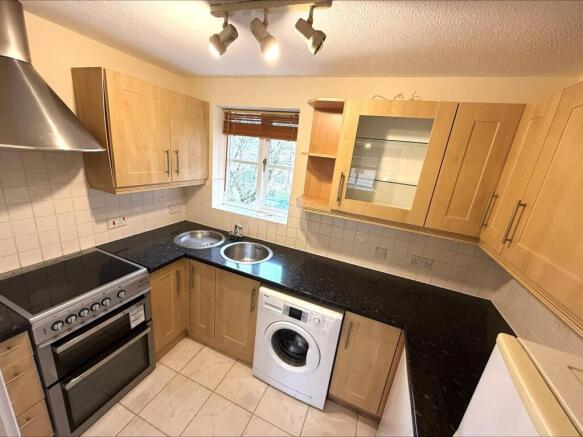 Wardens Lodge Kitchen.jpg