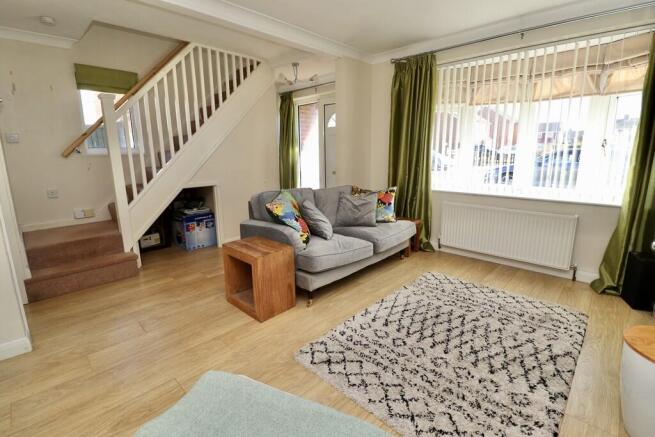 Elm Close, North Hykeham, Lincoln photo 4