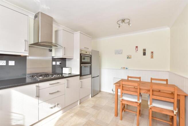 Kitchen/ Dining Room