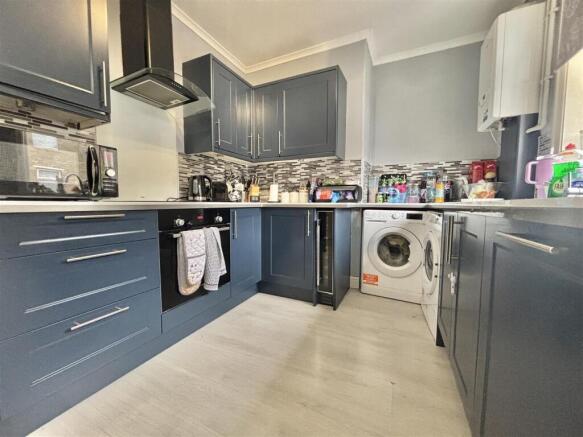 3 bed Semi-Detached for sale Image 7