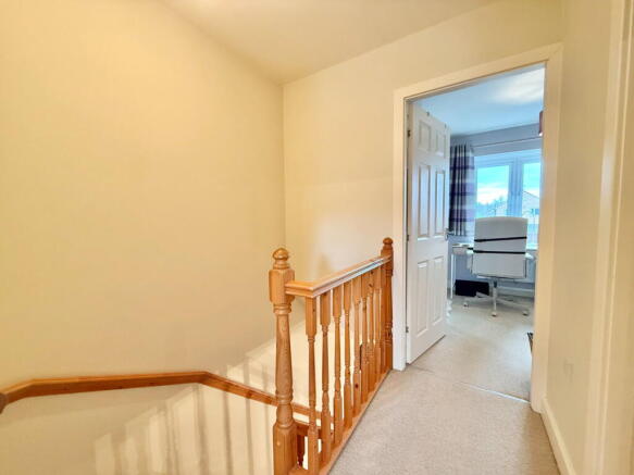 2 bed Terraced for sale Image 8