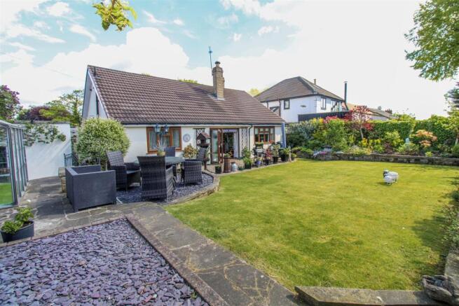 2 bed Detached Bungalow for sale Image 12