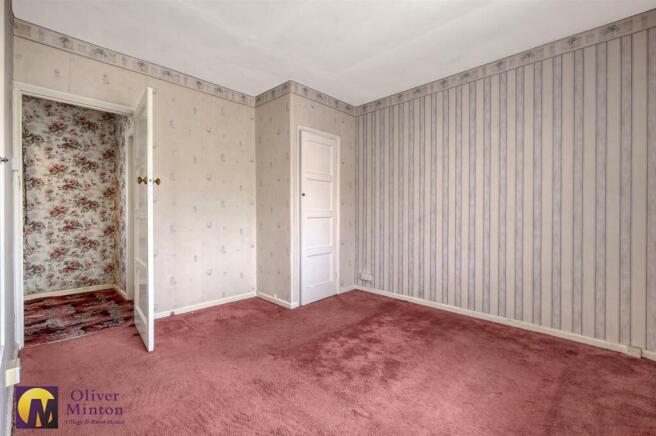35 PARKFIELDS BED 1.jpg