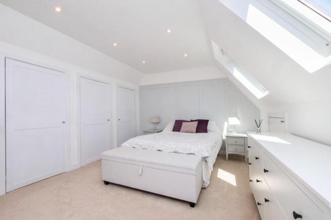 3 bed Semi-Detached for sale Image 9