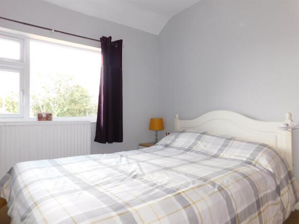 Bedroom 1b
