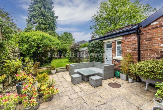Seating Area image 3
