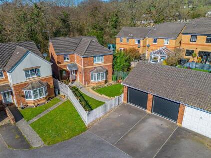Clos Y Hebog, Thornhill, Cardiff