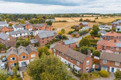 Smithy Close, Ness, Neston