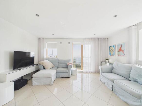 3 honeycombe lounge