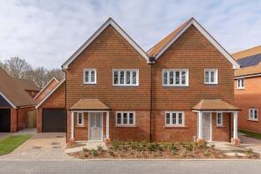 21, Edenwood Close, Ockham GU23 6FL