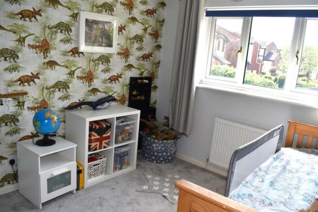 bedroom 2aa.JPG