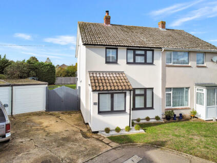 Oakey Field Road, Thurston