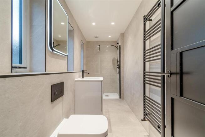 8628166-interior32.jpg