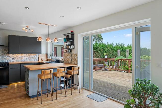 Kitchen/Dining Room