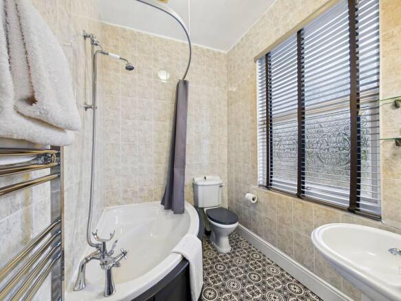 15 bed Detached for sale Image 11
