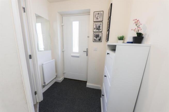 3 bed Semi-Detached for sale Image 4