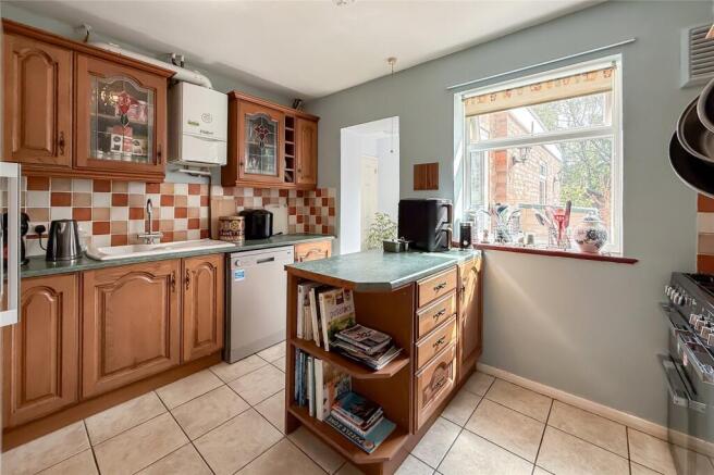Lawrance Road, St. Albans, Hertfordshire, AL3 photo 4