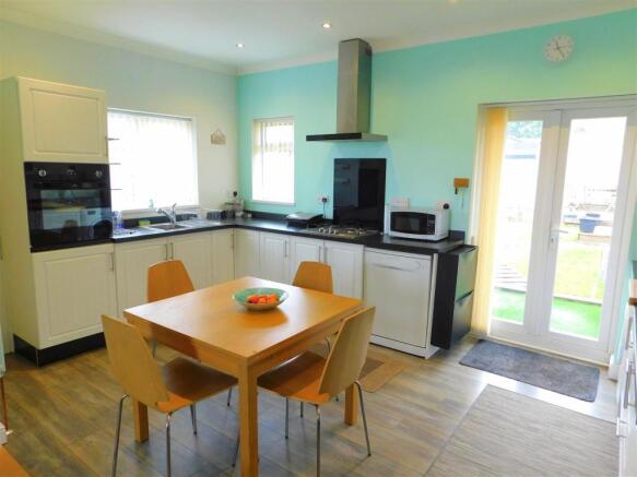 Kitchen Diner
